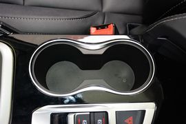 2016款众泰SR7