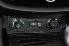 2016款众泰SR7