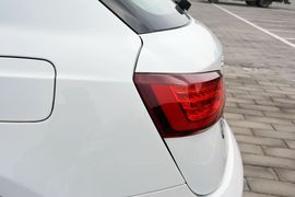 2016款众泰SR7