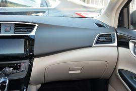2016款日产轩逸1.8XV