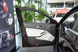 2016款奔驰GLA200动感型