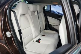 2016款奔驰GLA200动感型