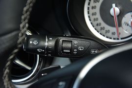 2016款奔驰GLA200动感型