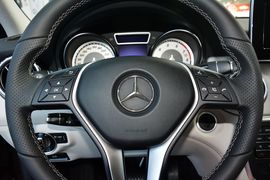 2016款奔驰GLA200动感型