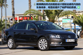 2011款帕萨特B7海外试驾实拍