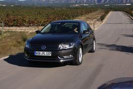 2011款帕萨特B7海外试驾实拍