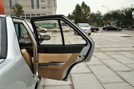 2011款长安铃木羚羊1.3L手动舒适型