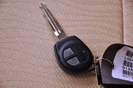 2011款长安铃木羚羊1.3L手动舒适型