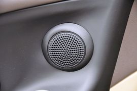 2011款北京现代伊兰特1.6L手动舒适天窗型