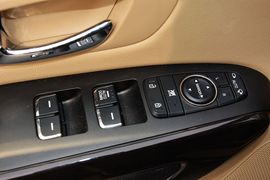 2015款起亚嘉华3.3GDI豪华版