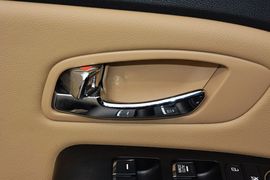 2015款起亚嘉华3.3GDI豪华版