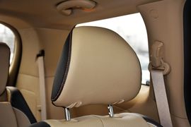 2015款起亚嘉华3.3GDI豪华版