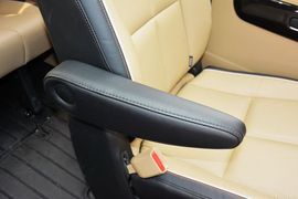 2015款起亚嘉华3.3GDI豪华版