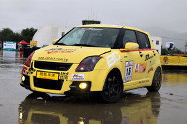 2009款长安铃木雨燕