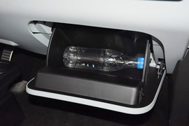 2016款众泰E200