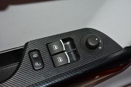 2016款众泰E200