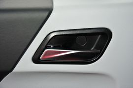 2016款众泰E200