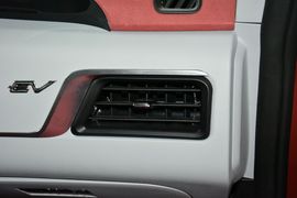 2016款众泰E200