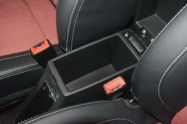 2016款众泰E200