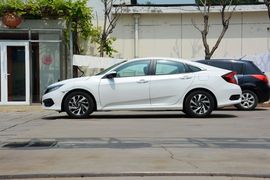 2016款本田思域220TURBO手动豪华版