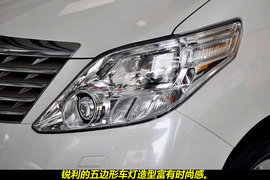 2011款丰田Alphard