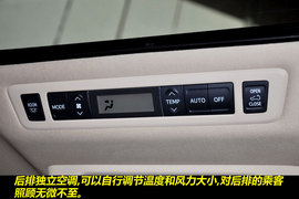 2011款丰田Alphard