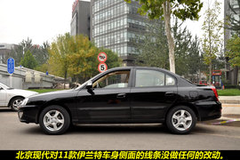 2011款北京现代伊兰特1.6L手动舒适天窗型