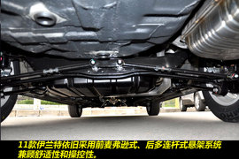 2011款北京现代伊兰特1.6L手动舒适天窗型