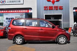 2010款五菱宏光