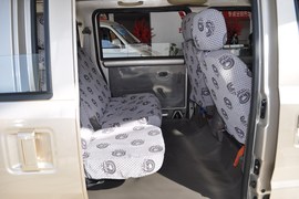 2011款五菱荣光