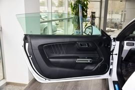 2016款福特MUSTANG