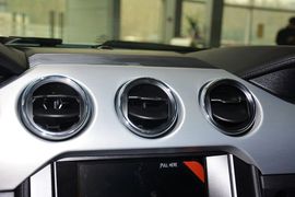 2016款福特MUSTANG