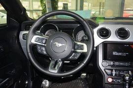 2016款福特MUSTANG