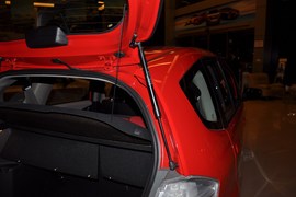 2010款本田飞度1.3L