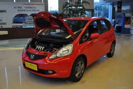 2010款本田飞度1.3L