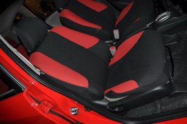 2010款本田飞度1.3L