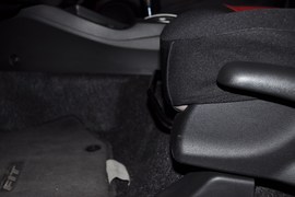 2010款本田飞度1.3L