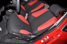2010款本田飞度1.3L