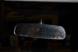 2010款本田飞度1.3L