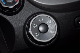 2010款本田飞度1.3L