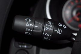 2010款本田飞度1.3L