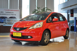 2010款本田飞度1.3L