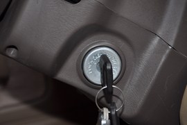 2011款郑州日产锐骐皮卡ZD30手动两驱标准型