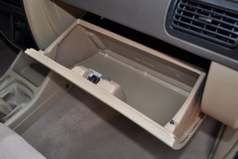 2011款郑州日产锐骐皮卡ZD30手动两驱标准型