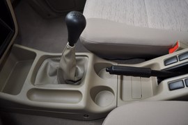 2011款郑州日产锐骐皮卡ZD30手动两驱标准型