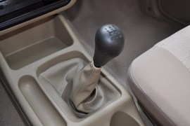 2011款郑州日产锐骐皮卡ZD30手动两驱标准型