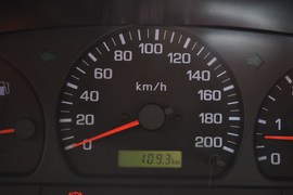 2011款郑州日产锐骐皮卡ZD30手动两驱标准型