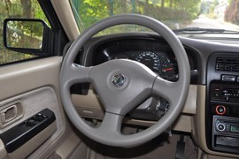 2011款郑州日产锐骐皮卡ZD30手动两驱标准型