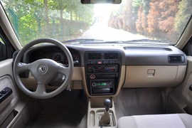 2011款郑州日产锐骐皮卡ZD30手动两驱标准型