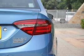 2016款奇瑞艾瑞泽7e